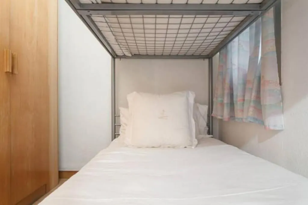 Apartment Close To Fc Barcelona Stadium Camp Nou 0*,  Spain